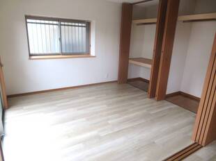 ベランダ側洋室