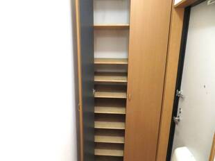 シューズボックス