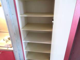 シューズボックス