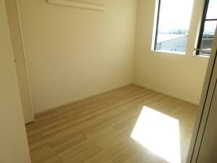 洋室（バルコニー側）