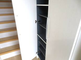 シューズボックス