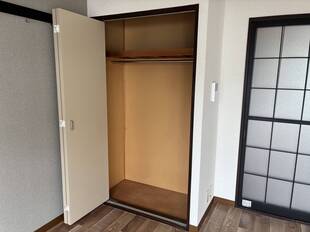 洋室収納