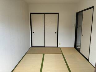 和室（玄関側）