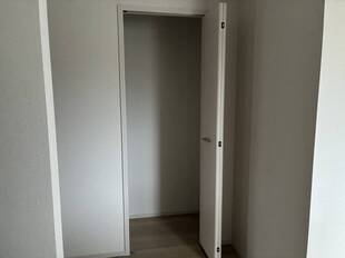 キッチン横　収納