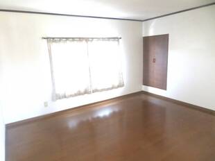 洋室9帖（2階）