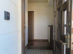 玄関（2階）