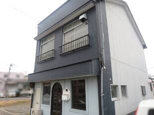  alt=