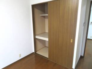 洋室6.5帖収納